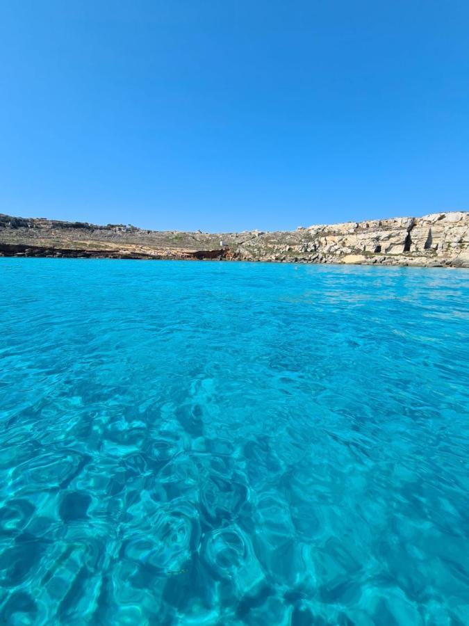 Sole Mare Sale Bed & Breakfast Torre Nubia Eksteriør bilde